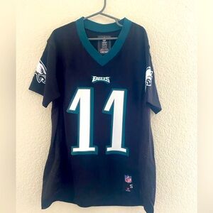 Youth small Philadelphia Eagles jersey, only worn once, excellent condition.